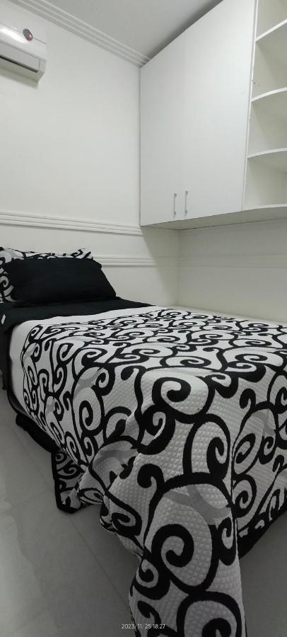 E Massa Apartment *